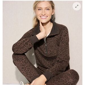 Talbots Cozy French Terry 1/2 Zip Pullover  Brown Tonal Cheetah NWT Size Medium